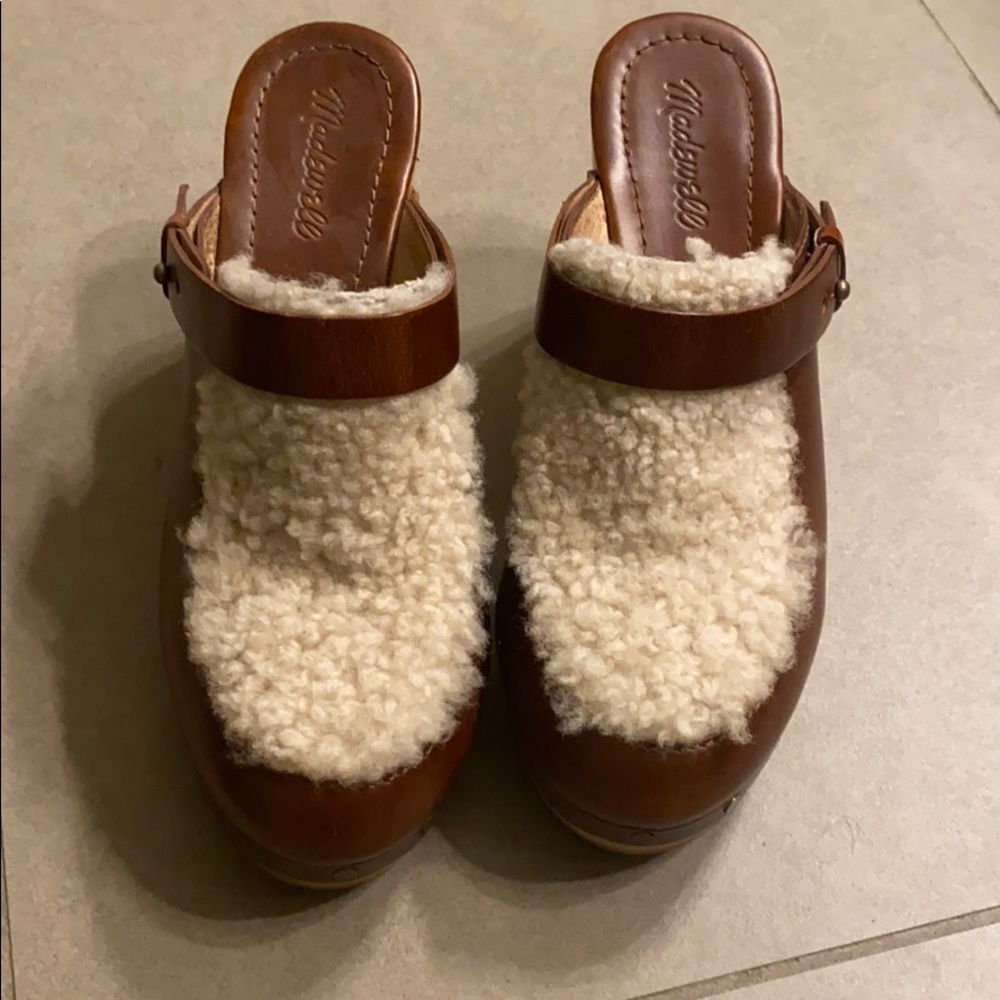 Clogs